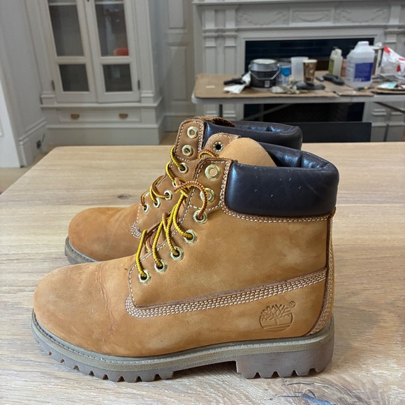 TIMBERLAND PREMIUM 6 INCH WATERPROOF BOOTS  SIZE 7 - Picture 9 of 16